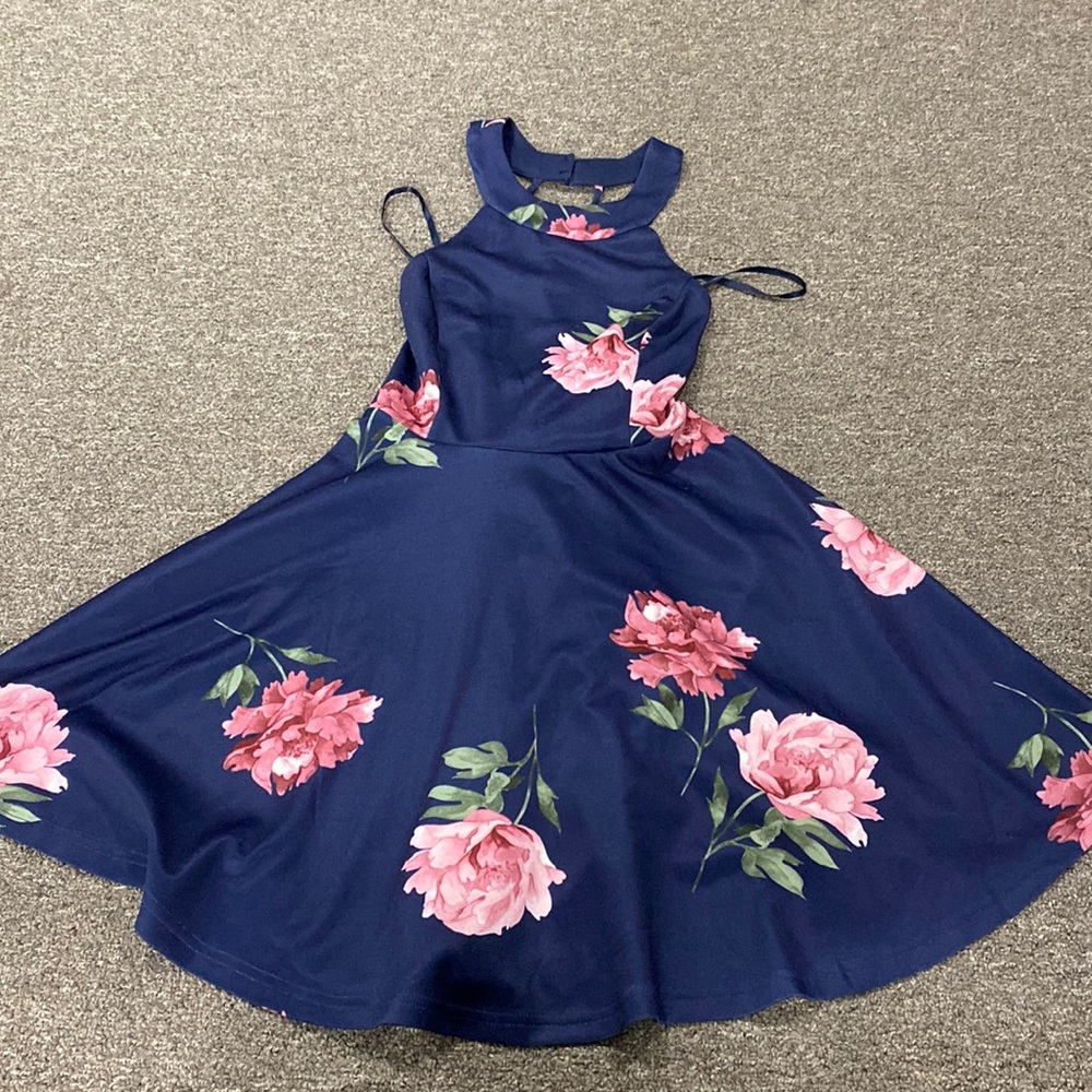 Floral open back cocktail dress